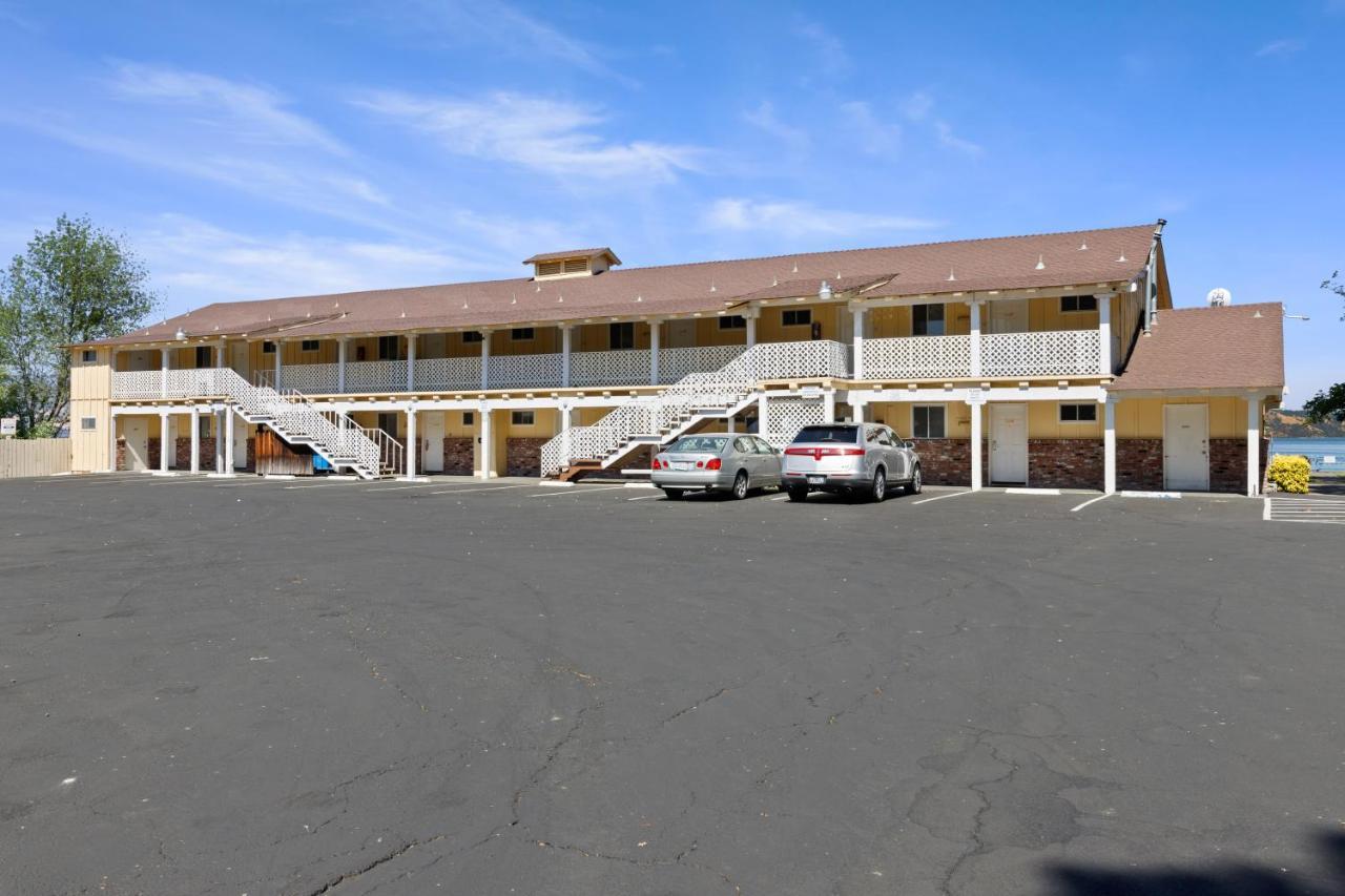Skylark Shores Resort Lakeport Eksteriør bilde